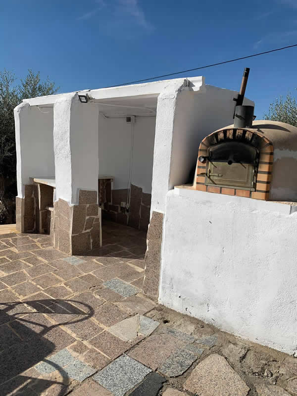 Wood oven and bar
